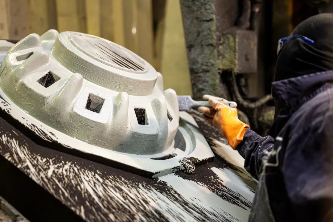Applying Mold Paint to Sand Mold